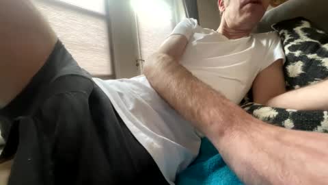 Snapshot of dave76b chatting on 03/01/25, 04:11 dave76b online show from 03/01/25, 04:11