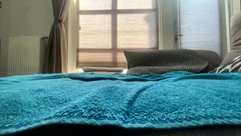 Snapshot of dave76b chatting on 03/02/25, 01:27 dave76b online show from 03/02/25, 01:27