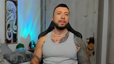 Snapshot of dave_max93 chatting on 01/02/25, 03:40 DAVE MAX online show from 01/02/25, 03:40