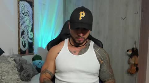 Snapshot of dave_max93 chatting on 01/04/25, 03:07 DAVE MAX online show from 01/04/25, 03:07