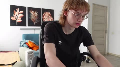 DAVE REDMOND online show from 04/24/26, 02:08