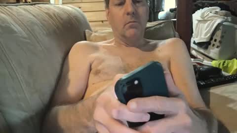 Snapshot of davecock50 chatting on 03/04/25, 09:00 davecock50 online show from 03/04/25, 09:00