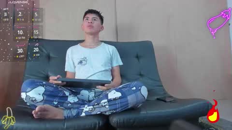 daveel_hot online show from 10/13/25, 01:33