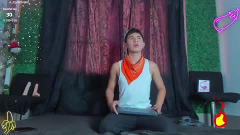 daveel_hot online show from 10/20/25, 07:47