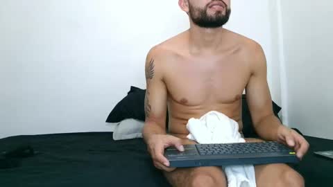 Dave y Salvatore online show from 04/18/26, 04:44