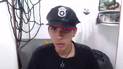 David online show from 10/31/25, 04:57