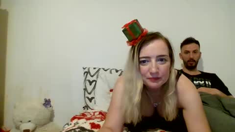 Snapshot of david_and_nadya chatting on 12/02/24, 05:26 NadyaDavid online show from 12/02/24, 05:26