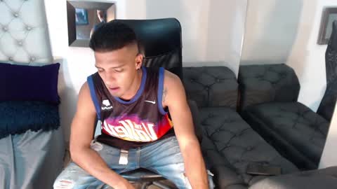 david_bandercock online show from 12/22/24, 11:11