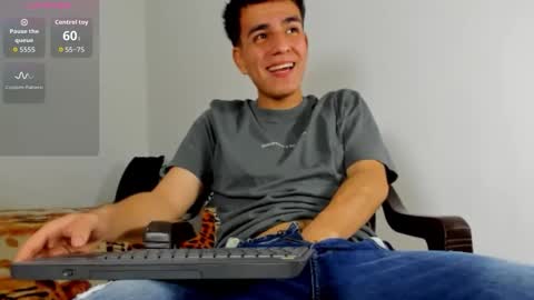 Snapshot of david_hot08 chatting on 02/24/26, 06:44 DAVID independent model online show from 02/24/26, 06:44