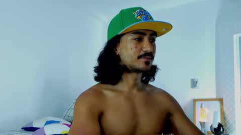 Hey im David that loves to explore and speak their fantasies. Very open talktative and nice. Feel free to chat with me online show from 10/04/25, 01:03