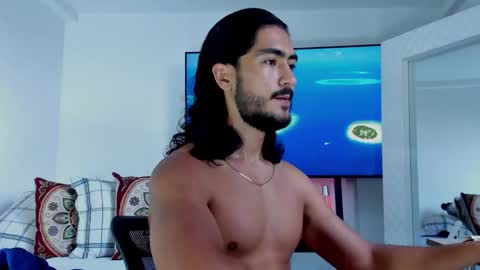 Hey im David that loves to explore and speak their fantasies. Very open talktative and nice. Feel free to chat with me online show from 02/05/26, 01:27