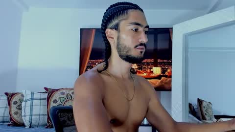 Hey im David that loves to explore and speak their fantasies. Very open talktative and nice. Feel free to chat with me online show from 02/17/26, 10:56