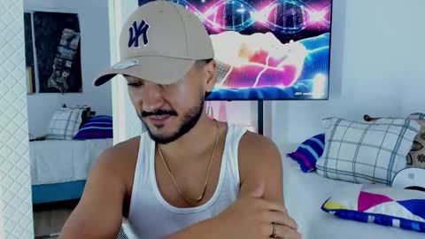 Hey im David that loves to explore and speak their fantasies. Very open talktative and nice. Feel free to chat with me online show from 03/03/26, 01:23