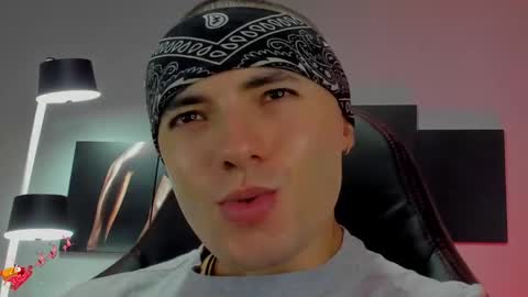 David Jons online show from 12/22/24, 06:37