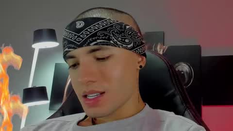 David Jons online show from 01/20/25, 01:07