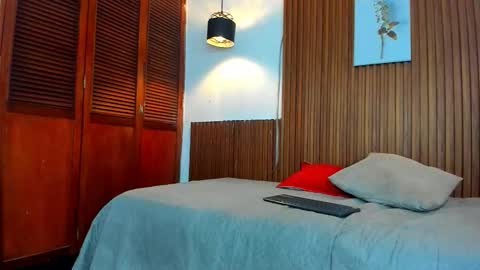 david_niet online show from 12/20/25, 05:42