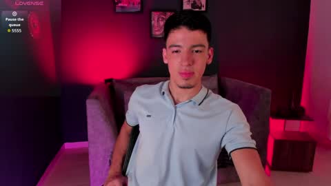 david_osoriox online show from 04/13/26, 08:14