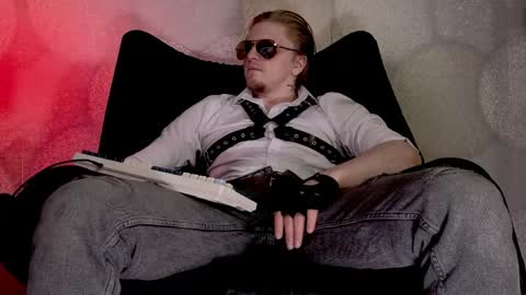 Vincente online show from 03/28/26, 08:41