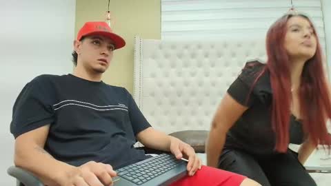 Snapshot of david_victoriaa chatting on 11/12/25, 01:00 david_victoriaa online show from 11/12/25, 01:00