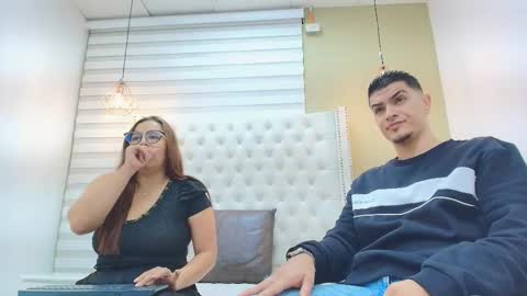 Snapshot of david_victoriaa chatting on 12/19/25, 01:07 david_victoriaa online show from 12/19/25, 01:07