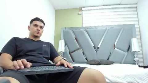 david_victoriaa online show from 06/10/26, 01:10