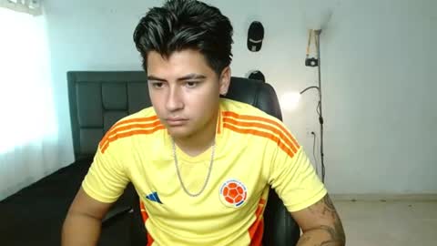 Snapshot of davidbless chatting on 06/17/26, 03:57 David Bless online show from 06/17/26, 03:57