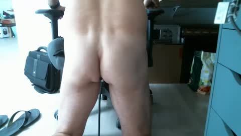 Snapshot of davidheads84 chatting on 06/02/26, 12:18 davidheads84 online show from 06/02/26, 12:18