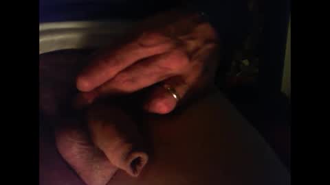 Snapshot of davidneedmore chatting on 01/01/25, 01:58 davidneedmore online show from 01/01/25, 01:58