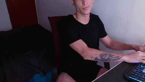 davidsalazar33 online show from 01/05/25, 10:50