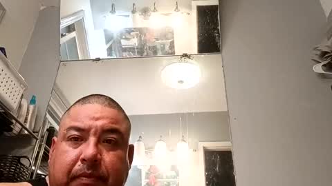 Snapshot of davidzhere222800 chatting on 11/15/25, 07:49 davidzhere222800 online show from 11/15/25, 07:49