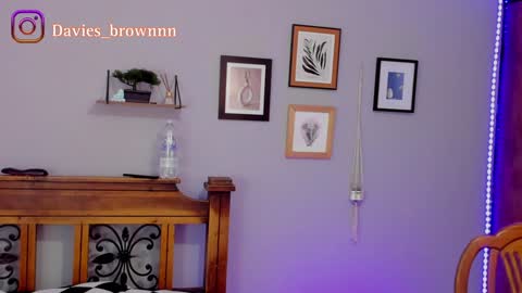 Davies brown    schedule 12pm to 5pm col time online show from 02/01/25, 12:40