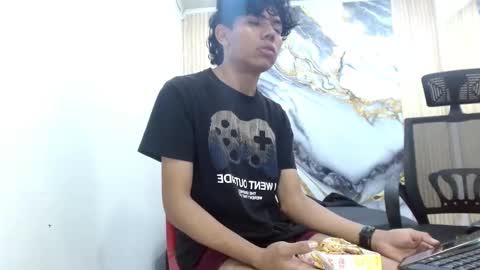 Daviidbuckx online show from 02/15/26, 07:51