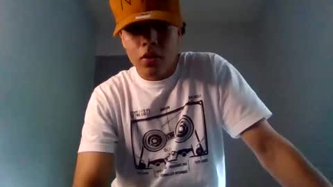 Snapshot of davinxxix chatting on 06/02/26, 05:37 davinxi online show from 06/02/26, 05:37