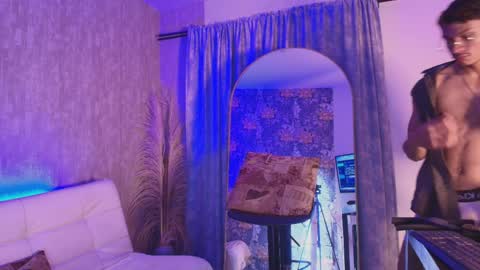 Davis online show from 04/09/26, 11:15