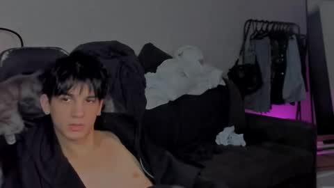 Snapshot of davisross chatting on 01/21/25, 08:11 davis online show from 01/21/25, 08:11