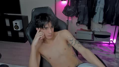 Snapshot of davisross chatting on 02/17/25, 09:08 davis online show from 02/17/25, 09:08