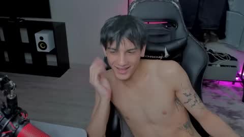 Snapshot of davisross chatting on 03/06/25, 12:10 davis online show from 03/06/25, 12:10