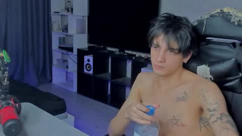 Snapshot of davisross chatting on 10/09/25, 11:58 davis online show from 10/09/25, 11:58