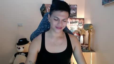 Snapshot of dax_x chatting on 01/18/25, 10:28 JC LOVER BOY online show from 01/18/25, 10:28