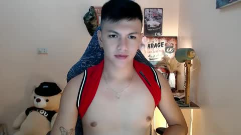 Snapshot of dax_x chatting on 01/22/25, 11:21 JC LOVER BOY online show from 01/22/25, 11:21
