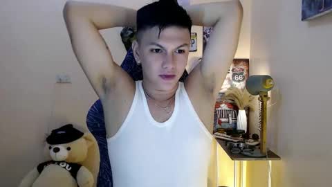 Snapshot of dax_x chatting on 01/23/25, 07:29 JC LOVER BOY online show from 01/23/25, 07:29