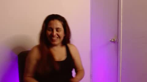 Snapshot of dayan_hanks chatting on 06/11/26, 02:53 dayan online show from 06/11/26, 02:53