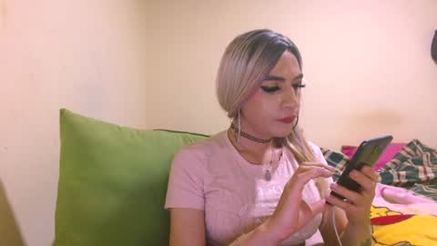 dayanna_01_ online show from 12/29/24, 04:59