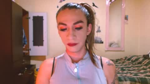 dayanna_01_ online show from 05/17/26, 05:31