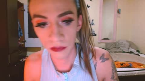 dayanna_01_ online show from 05/18/26, 11:43