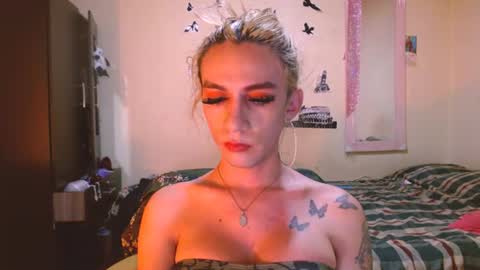 dayanna_01_ online show from 07/11/26, 08:33