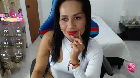 Snapshot of dayanna_11 chatting on 07/15/26, 03:45 DAYANNA online show from 07/15/26, 03:45