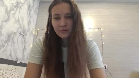 Snapshot of daylightmuse chatting on 09/15/25, 08:14 daylightmuse online show from 09/15/25, 08:14