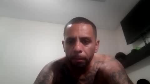 Snapshot of daynnight22 chatting on 11/29/25, 09:51 daynnight22 online show from 11/29/25, 09:51