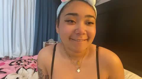 dayqueen1 online show from 02/08/25, 08:20